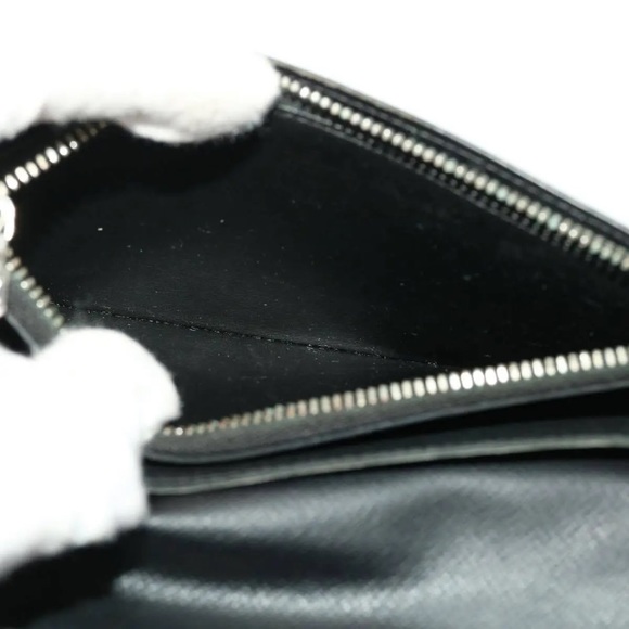 Authentic LOUIS VUITTON Epi FIFA Portefeuille Brazza Wallet Black/White - Picture 9 of 15